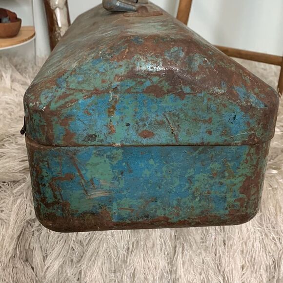Vintage Distressed And  Rusty Toolbox 
Rustic Farm Industrial Decor - Picture 10 of 16